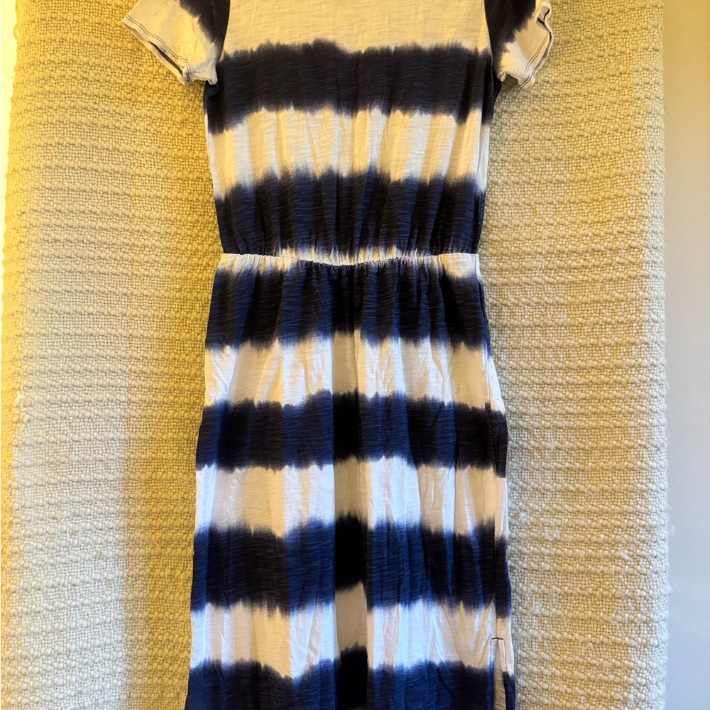 Old Navy Navy and White Patterned Maxi Dress